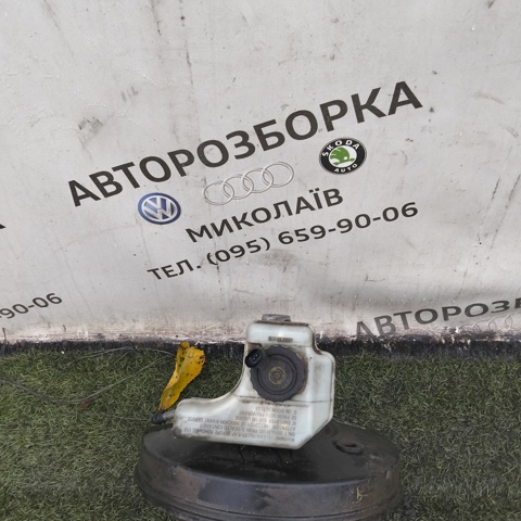 Бачок головного гальмівного циліндру (гальмівної рідини) 3C1611301 VAG