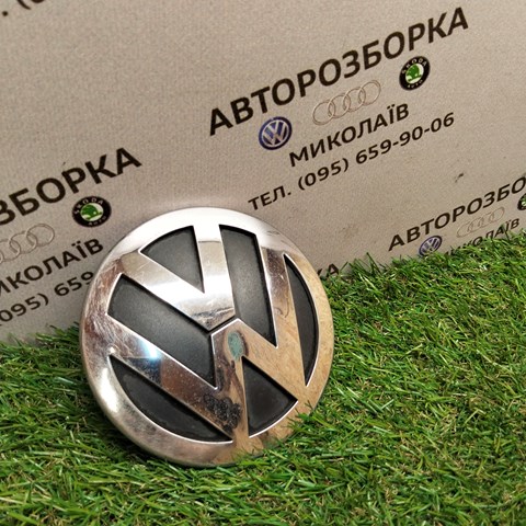 Емблема кришки багажника, фірменнийзначок 3C9853630 VAG