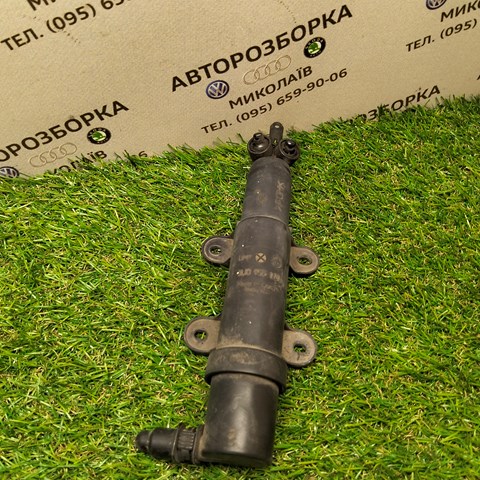 Сопло омивача фари передньої 3U0955979 VAG