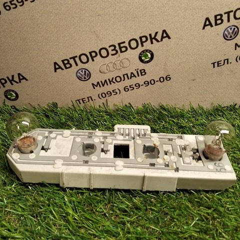 Задня ліва фара 3U5945257 VAG