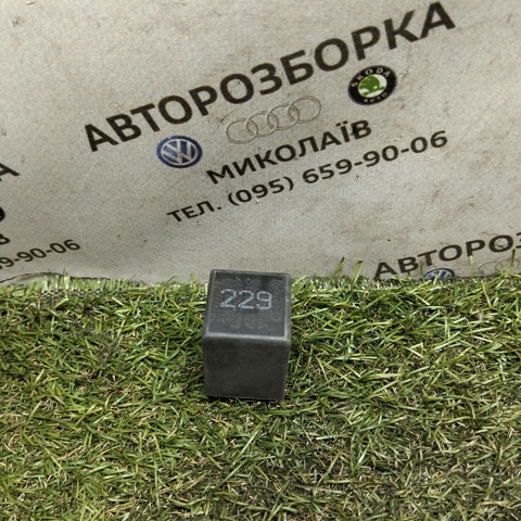Реле склоочисника 431955531 VAG