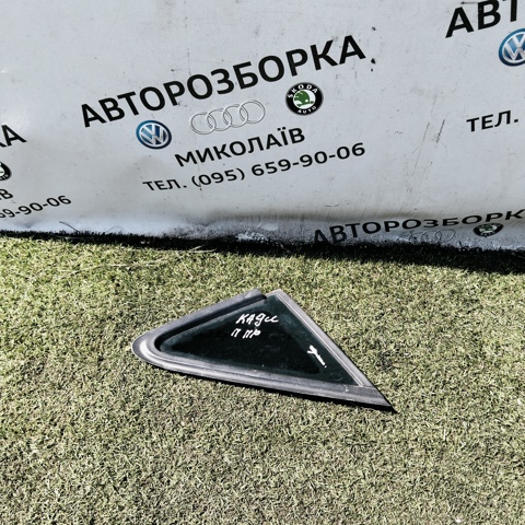Скло автомобільне заднє 43R001057 VAG