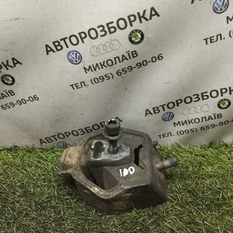 Опора кпп 4A0399151D VAG