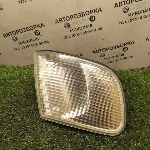 Правий покажчик повороту - лампа 4A0953050B VAG