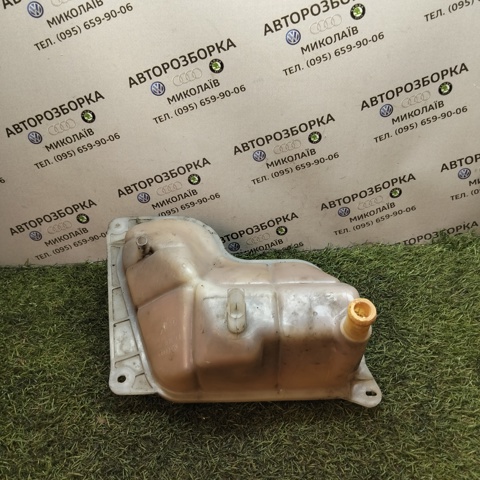Бачок системи охолодження, розширювальний 4B0121403 VAG