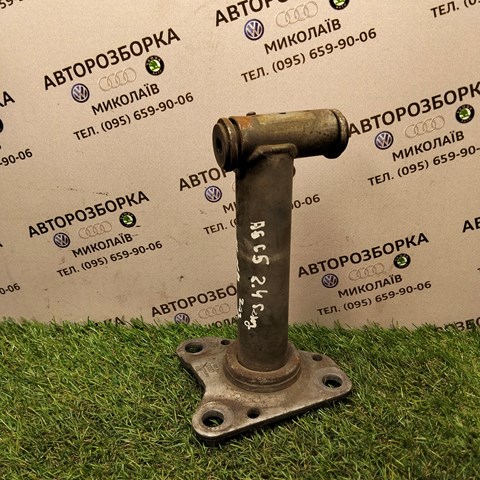 Кронштейн підсилювача переднього бампера 4B0807134B VAG