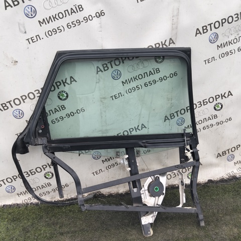 Склопідйомник задніх правих дверей 4B0839398B VAG