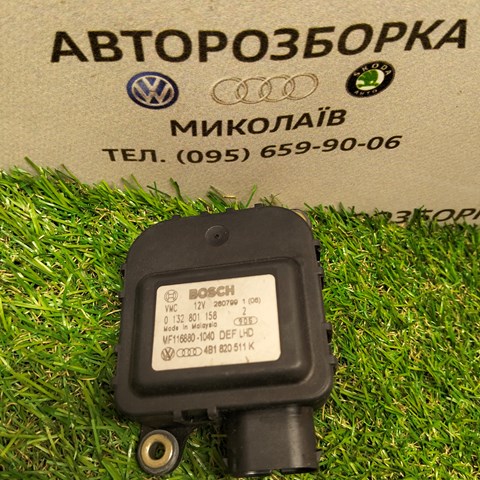 Привід системи автоматичного управління обігрівачем 4B1820511K VAG