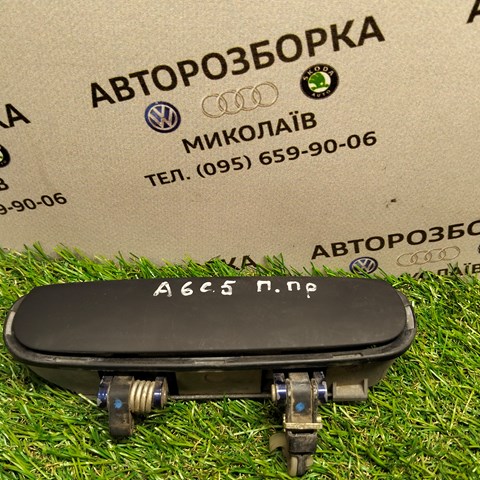 Тримач зовнішньої ручки дверей, задніх правих 4B2837886A VAG