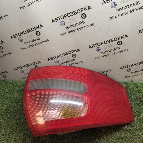 Ліхтар задній лівий 4B5945095 VAG