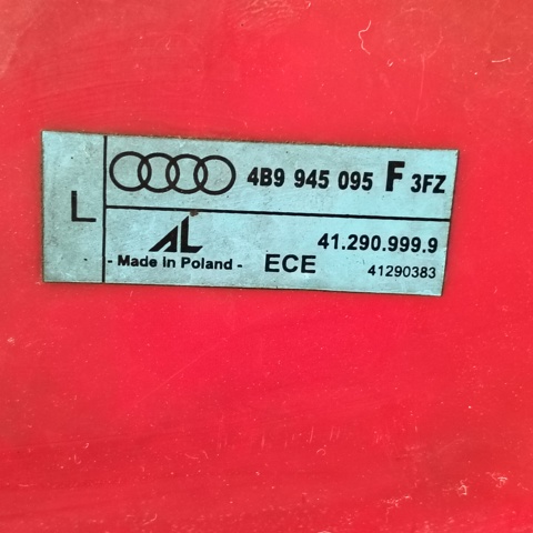 Ліхтар задній лівий 4B9945095F VAG