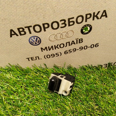 Датчик освітлення салону 4D0907539 VAG