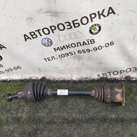 Піввісь передня, права Ауді A8 D3
