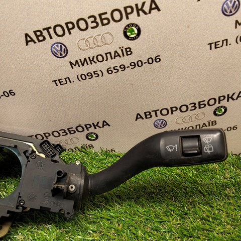 Перемикач підрульовий, правий 4E0953503A VAG