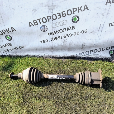 Піввісь передня, права 4F0407272J VAG
