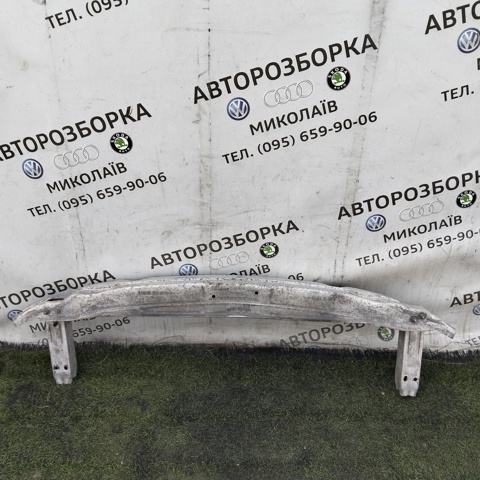 Підсилювач бампера переднього 4F0807111E VAG