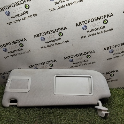 Козирок протисонячний 4F0857551K VAG