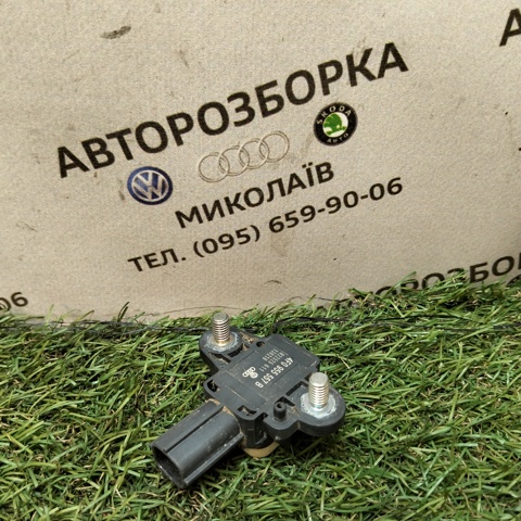 Датчик Айрбег передній 4F0955557B VAG