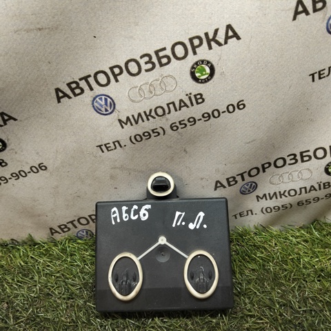 Блок комфорту передніх дверей 4F0959793E VAG