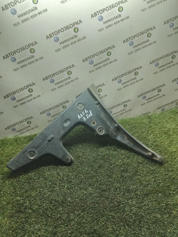 Направляюча переднього бампера, ліва 4F9807453 VAG