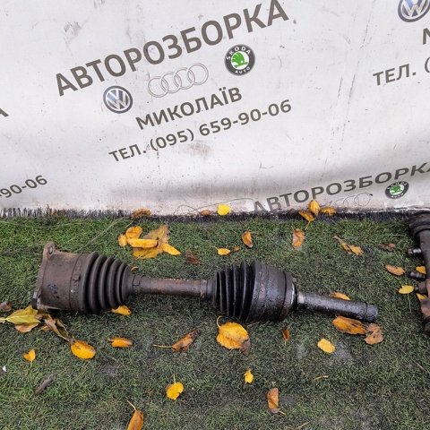 Піввісь передня, права Хендай Терракан