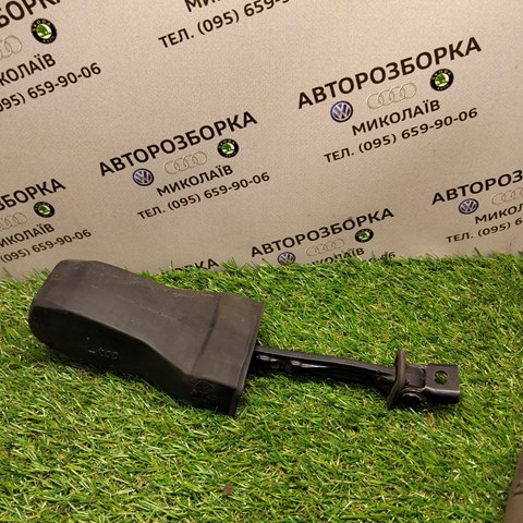 Обмежувач відкриття дверей, задній 5C6839267 VAG