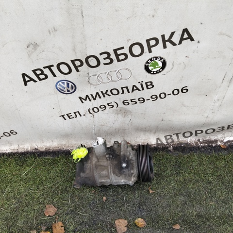 Насос кондиціонера 5K0820803 VAG