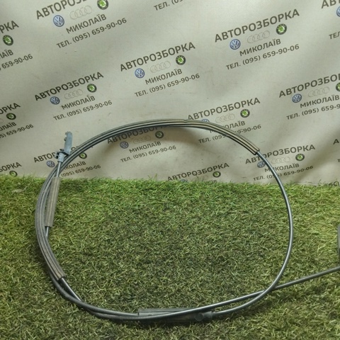 Трос відкриття капота, задній 5M0823535 VAG