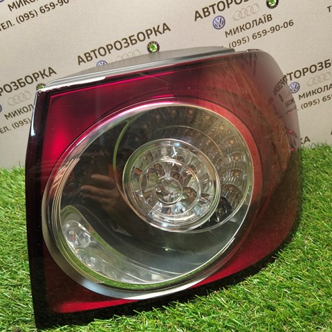 Задній правий зовнішній ліхтар 5M0945096K VAG