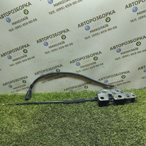 Замок кришки капота 5M1823509 VAG