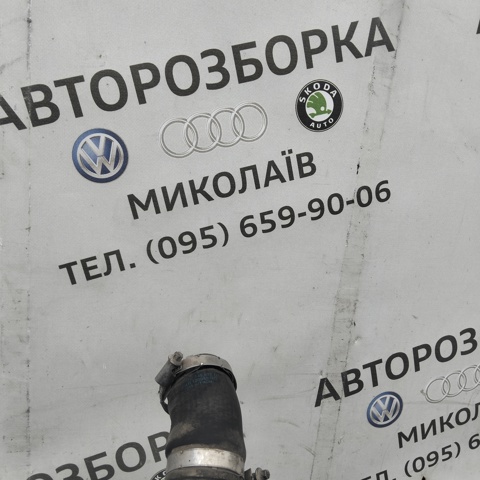 Патрубок повітряний, дросельної заслінки 5N0145828D VAG
