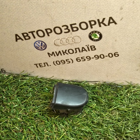 Ручка дверей в зборі 5N0839167B VAG