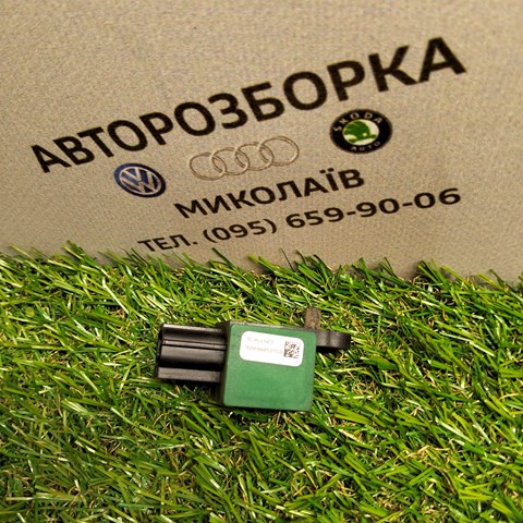 Датчик Ейрбег передній 5N0959351 VAG