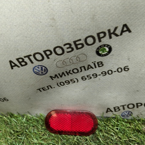 Відбивачі світла (світлоповертачі) 6Q0947419 VAG