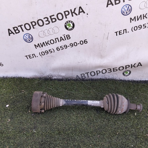 Піввісь передня ліва 6R0407761K VAG