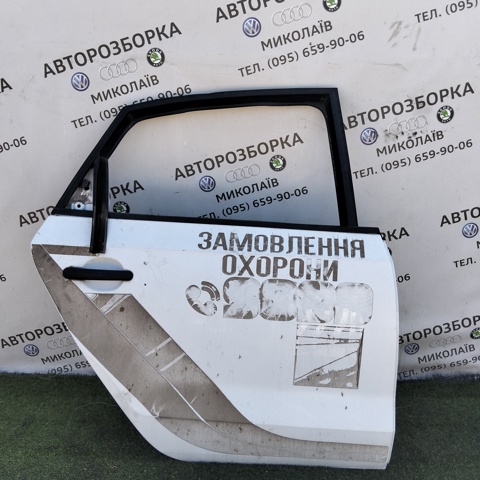 Двері пасажирські задні праві 6RU833056D VAG