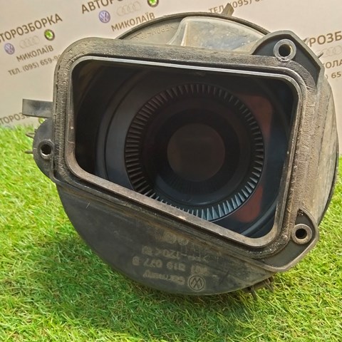 Фільтр салону 701815915B VAG