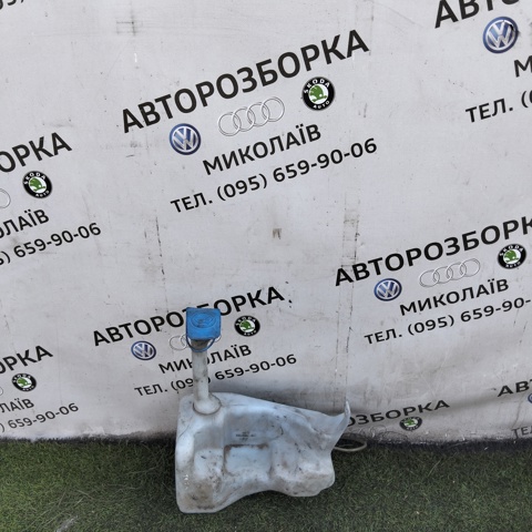 Водяний бачок омивача скла 701955453 VAG