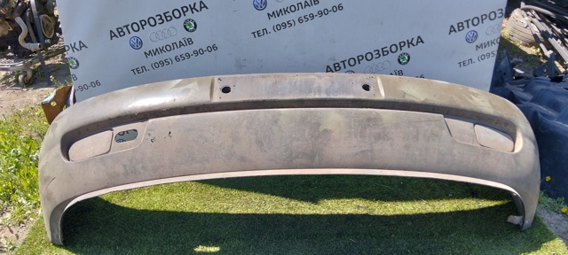 Бампер передній 7D0807101 VAG