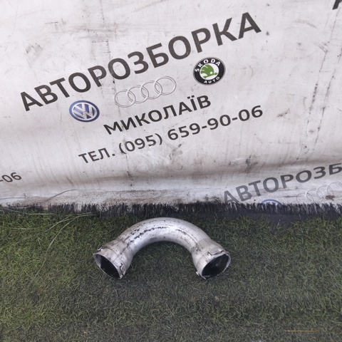 Шланг/патрубок інтеркуллера 7H0145762A VAG