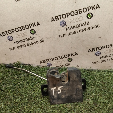 Замок задної лівої двостулкової двері, нижній 7H0827505F VAG