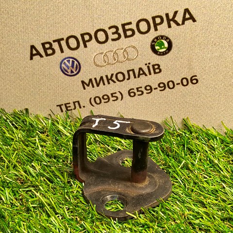 Фіксатор/петля (зацеп) замку зсувних дверей 7H0843767B VAG