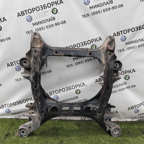 Підрамник передньої підвіски 7L0400025 VAG