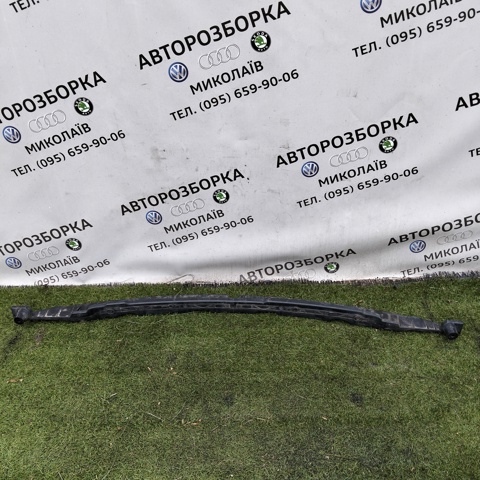 Кронштейн бампера заднього, центральний 7L6807863B VAG