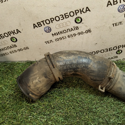 Трубка, що нагнітається 7M0145840 VAG