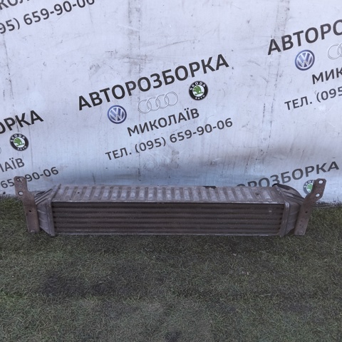Охолоджувач наддувочного повітря 7M3145805 VAG