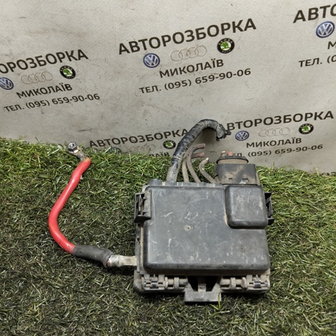 Корпус блока запобіжників 7M3937548A VAG