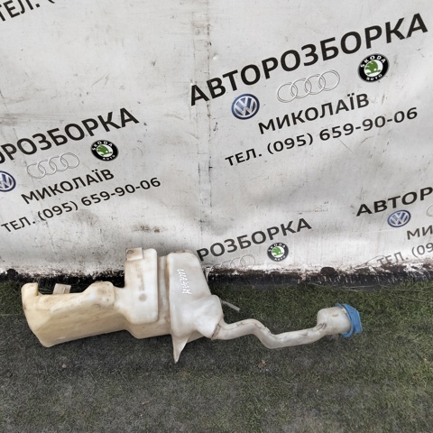 Бачок склоомивача 7M3955453P VAG