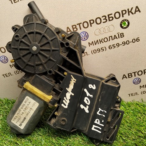 Двигун склопідіймача двері передньої, правої 7M3959802 VAG