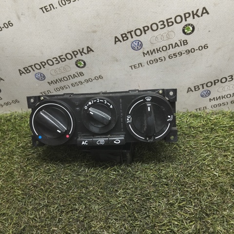 Блок управління кондиціонером 7M5907049D VAG